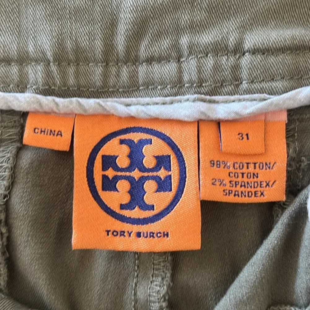 Tory Burch green shorts with logo detail sz 31 - Picture 4 of 5